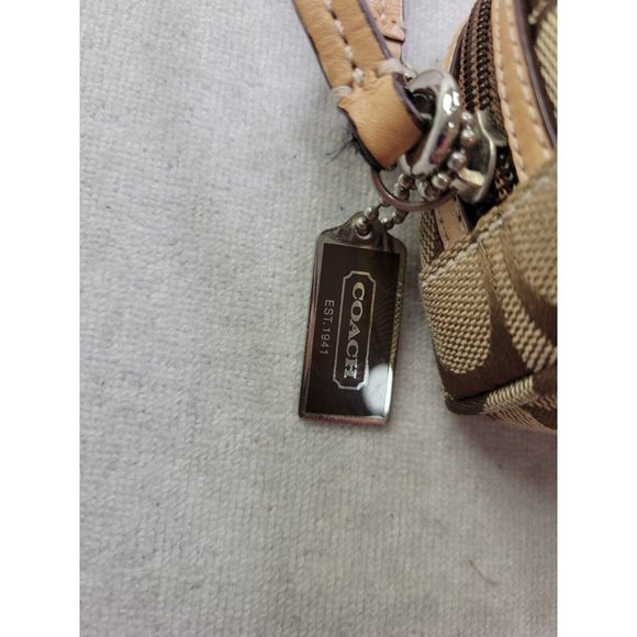 Coach Brown Signature CC Women Zip Up Leather Canvas Wristlet Jacquard Pockets - Picture 4 of 12